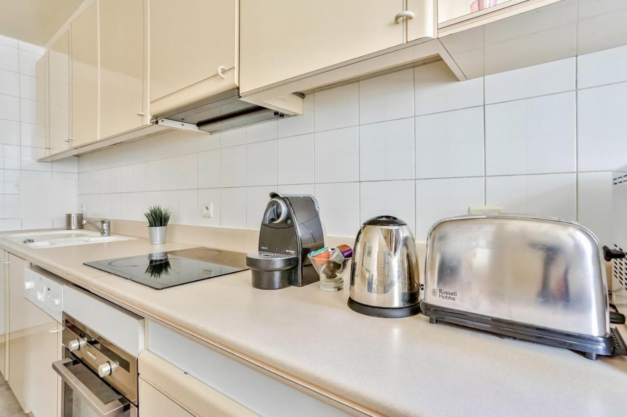 Appartement Quartier Arc De Triomphe Free Netflix Parijs Buitenkant foto