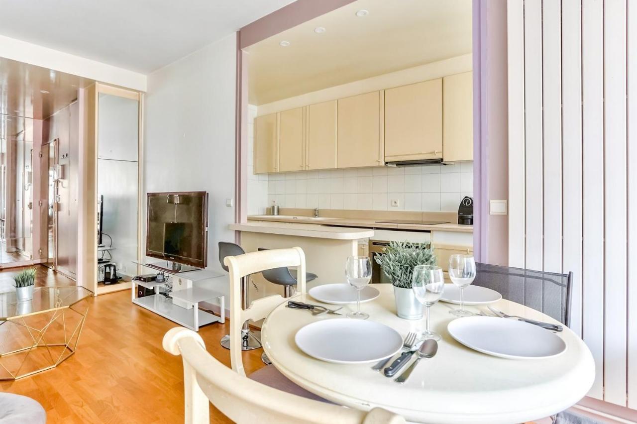 Appartement Quartier Arc De Triomphe Free Netflix Parijs Buitenkant foto